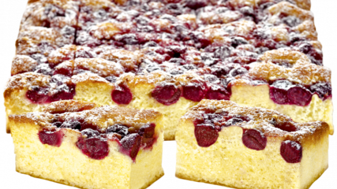 5-Minuten-Kirsch-Sand-Blechkuchen