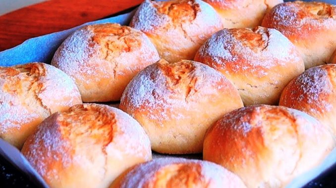 Brötchen wie vom Bäcker in wenigen Minuten zubereitet