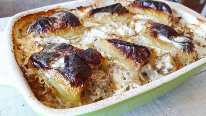 Gefüllte-Paprika-mit-Hackfleisch-Knoblauch