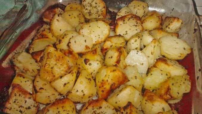 Griechische-Knoblauchkartoffeln-einfach-und-super-lecker
