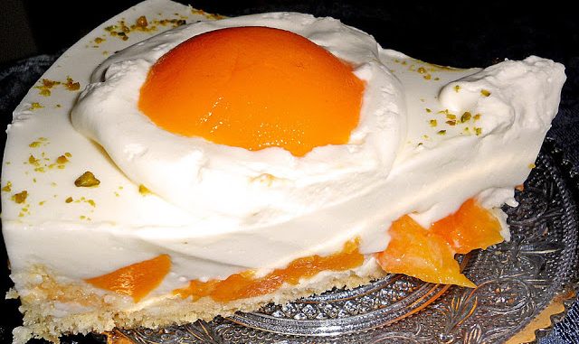 Pfirsich-Spiegelei-Torte