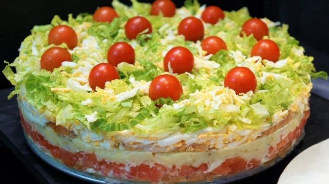 Salattorte-fürs-Grillen-“Ein-Stück-Salat-bitte”