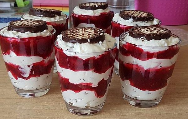 Schokokuss-Dessert