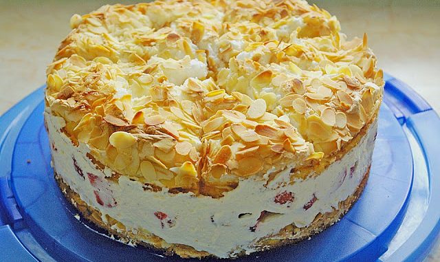 Schwimmbadtorte