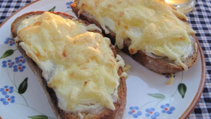 Uberbackenes-Zwiebelbrot