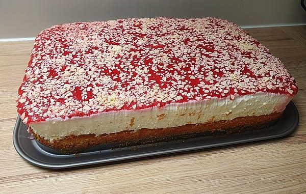 Spaghettieis-Blechkuchen