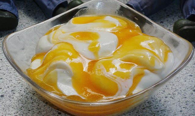 Joghurt-Maracuja-Nachspeise